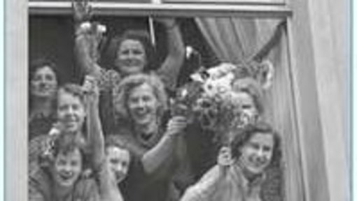 Titelbild Buch "Frauen vor Ort"