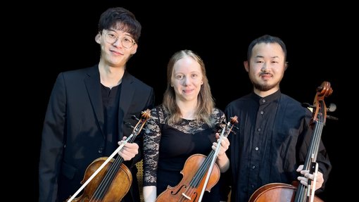 Bild des Trios Ikhoor