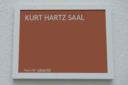 kurt_hart_schild_internet