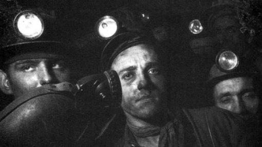 Bild zeigt 3 Männer unter Tage